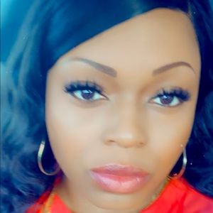 Meet your Posher, Tiffanie